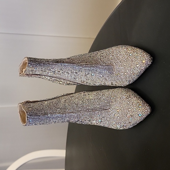 BETSEY JOHNSON: Cady Rhinestone Booties Size 5 - Picture 2 of 7